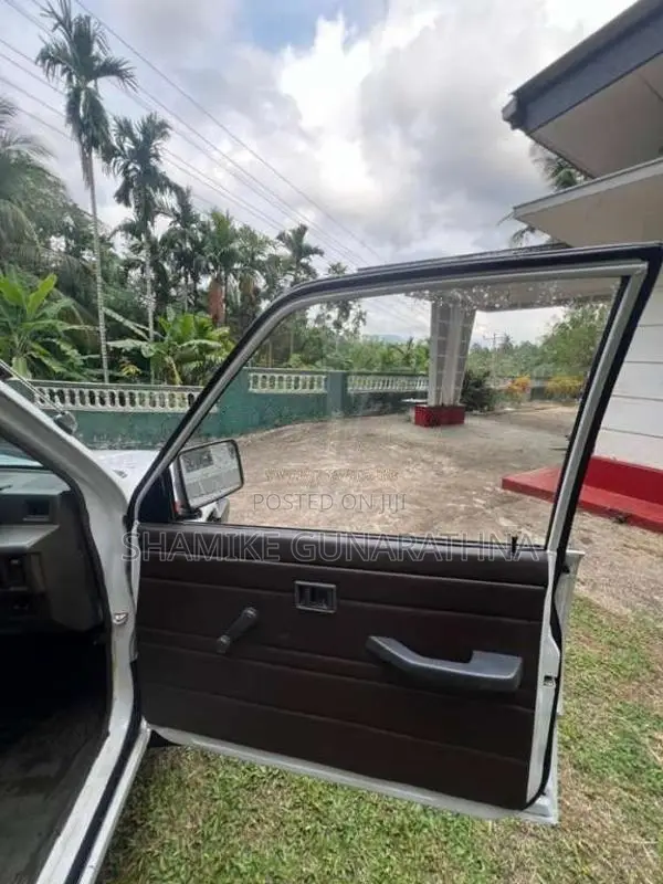 Mitsubishi L200 1993 Pickup (Used)