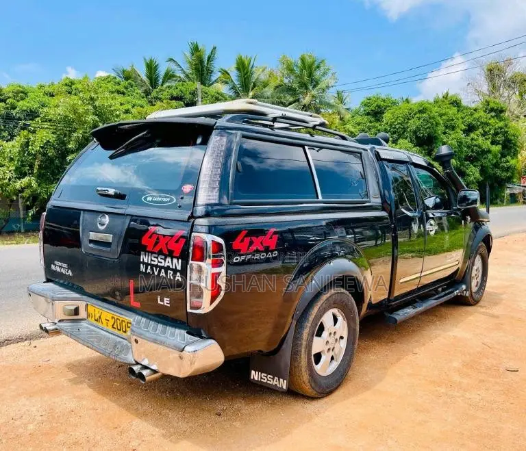 Nissan Navara 2010 Crew Cab (Used)