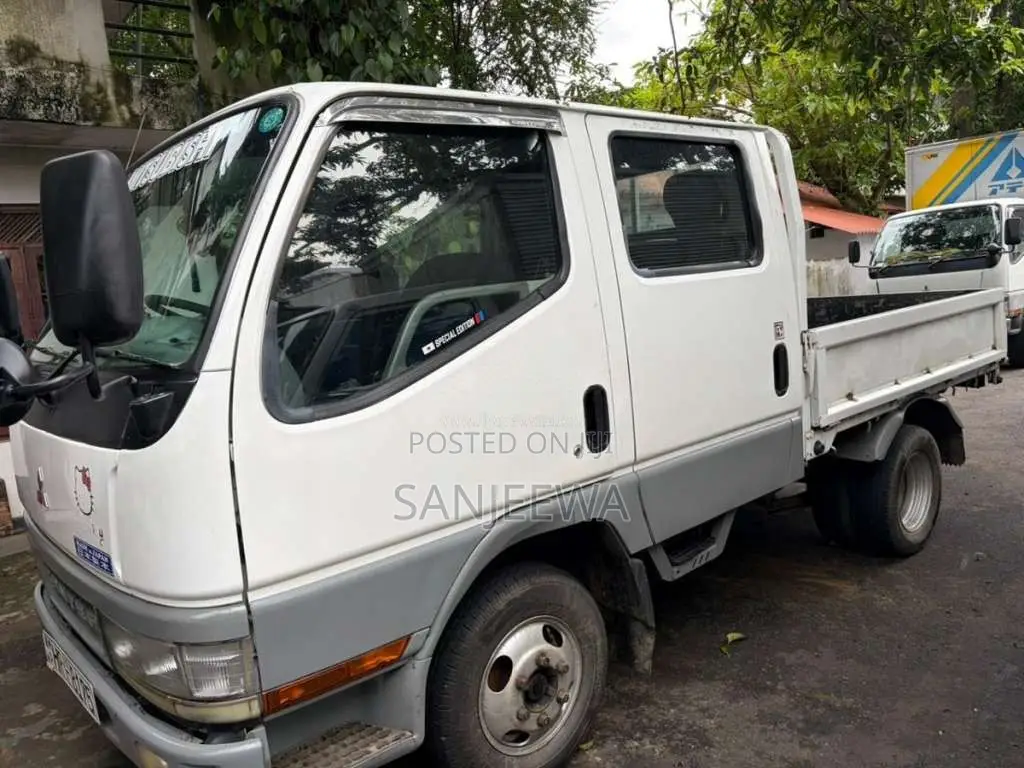 Mitsubishi Canter 2001 Crew Cab (Used)