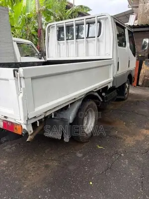 Mitsubishi Canter 2001 Crew Cab (Used)
