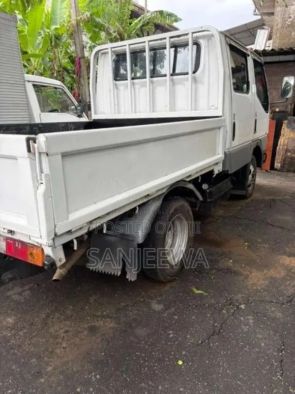 Mitsubishi Canter 2001 Crew Cab (Used)