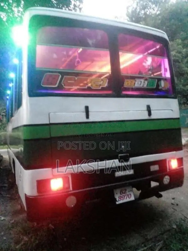 Isuzu Journey Q 1996 Bus (Used)