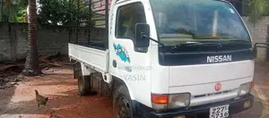 Nissan Atlas 1995 Lorry (Used)