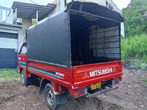 Mitsubishi Delica 1985 Lorry (Used)