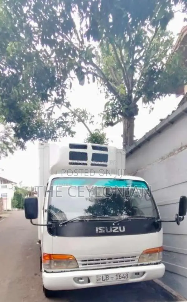 Isuzu ELF Freezer 2001 Lorry (Used)