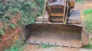 Komatsu D20Q Dozer 2007 Heavy-Duty (Used)