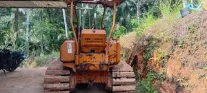 Komatsu D20Q Dozer 2007 Heavy-Duty (Used)
