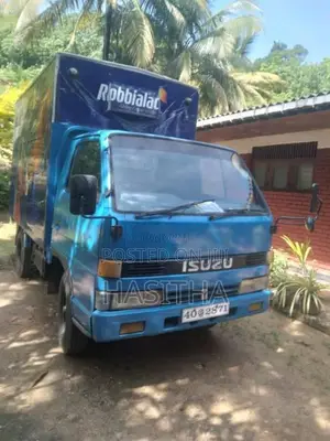 Isuzu ELF 1982 Lorry (Used)