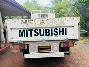Mitsubishi Canter 1983 Lorry (Used)