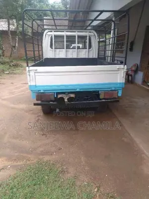 Isuzu Isuzu 1983 Crew Cab (Used)