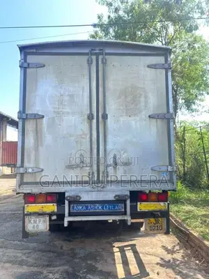 Ashok-Leyland Comet 2004 Lorry (Used)