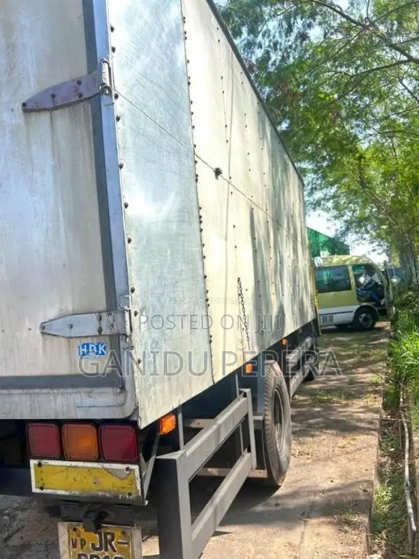Ashok-Leyland Comet 2004 Lorry (Used)