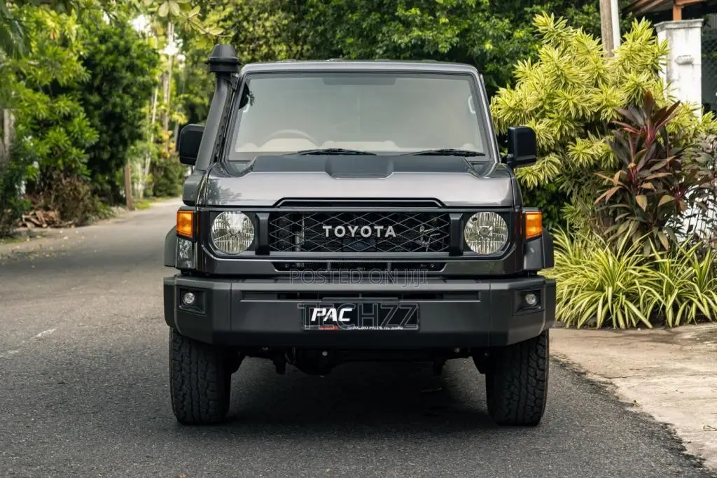 Toyota Land Cruiser LC79 2025 Pickup (Used)