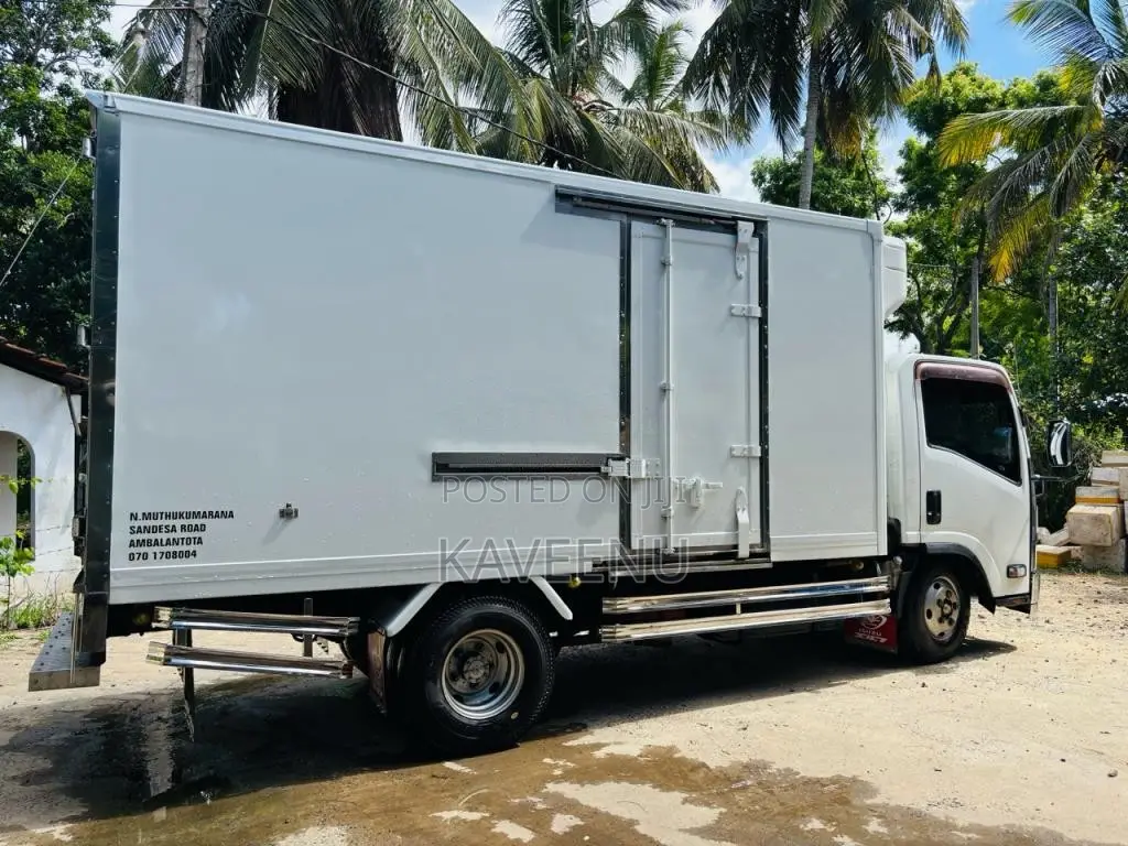 Isuzu ELF Freezer 2009 Lorry (Used)