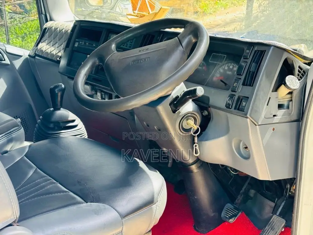 Isuzu ELF Freezer 2009 Lorry (Used)