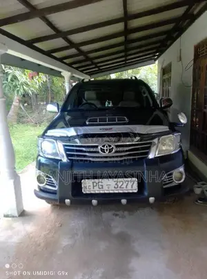 Toyota Hilux 2015 Pickup (Used)