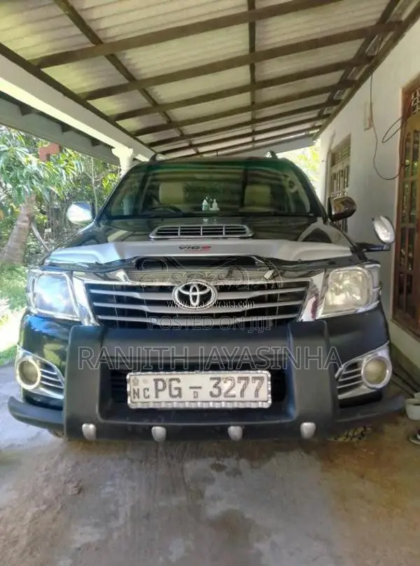 Toyota Hilux 2015 Pickup (Used)