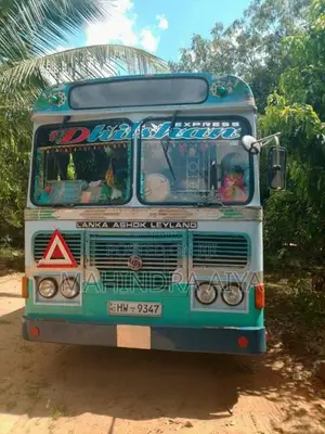 Ashok-Leyland Viking 2004 Bus (Used)