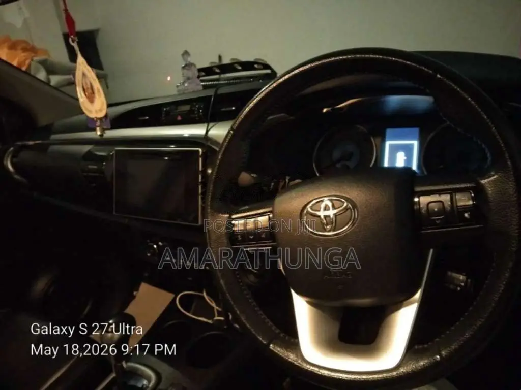 Toyota Hilux 2017 Pickup (Used)