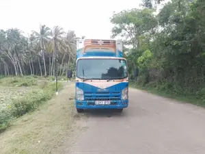 Isuzu NPR 2009 Lorry (Used)