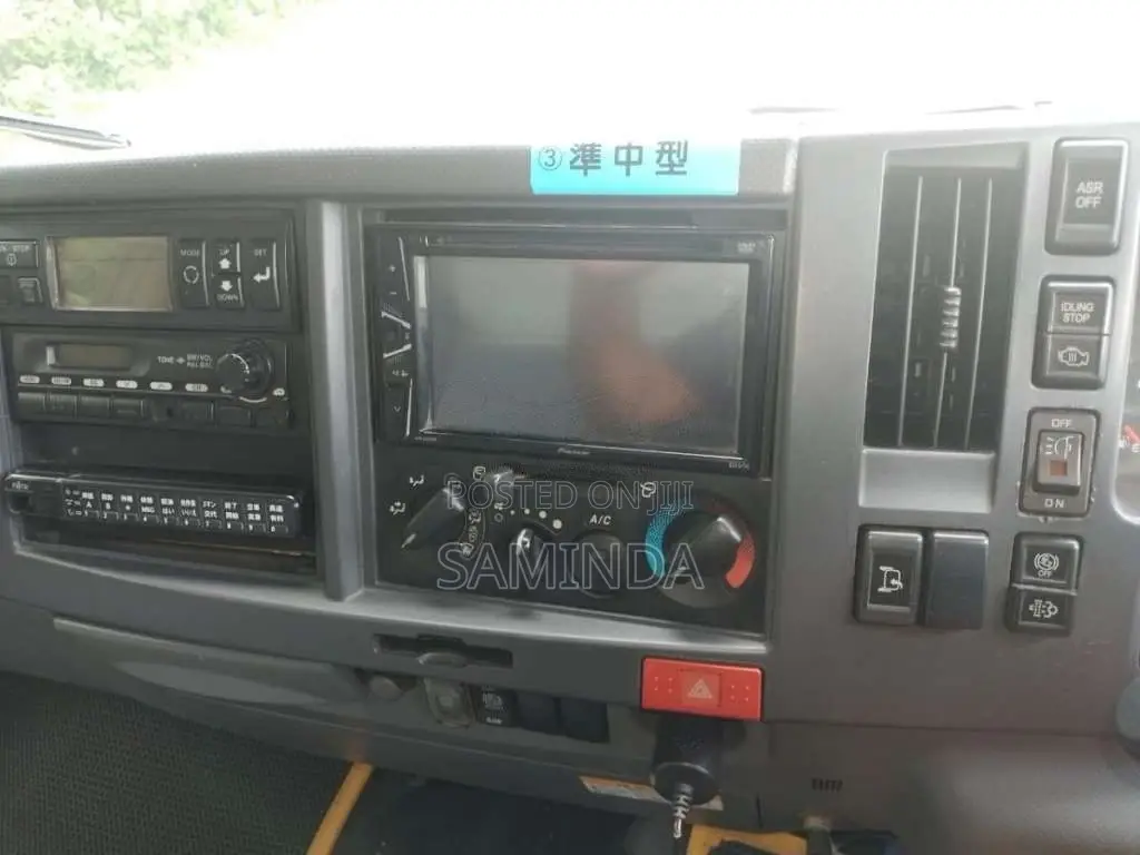 Isuzu NPR 2009 Lorry (Used)