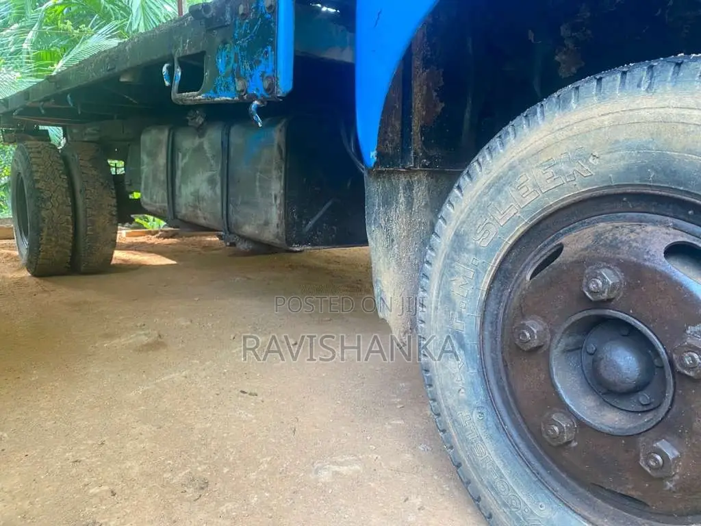 Isuzu Isuzu 1980 Lorry (Used)