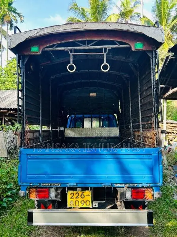 Isuzu ELF 250 1992 Lorry (Used)