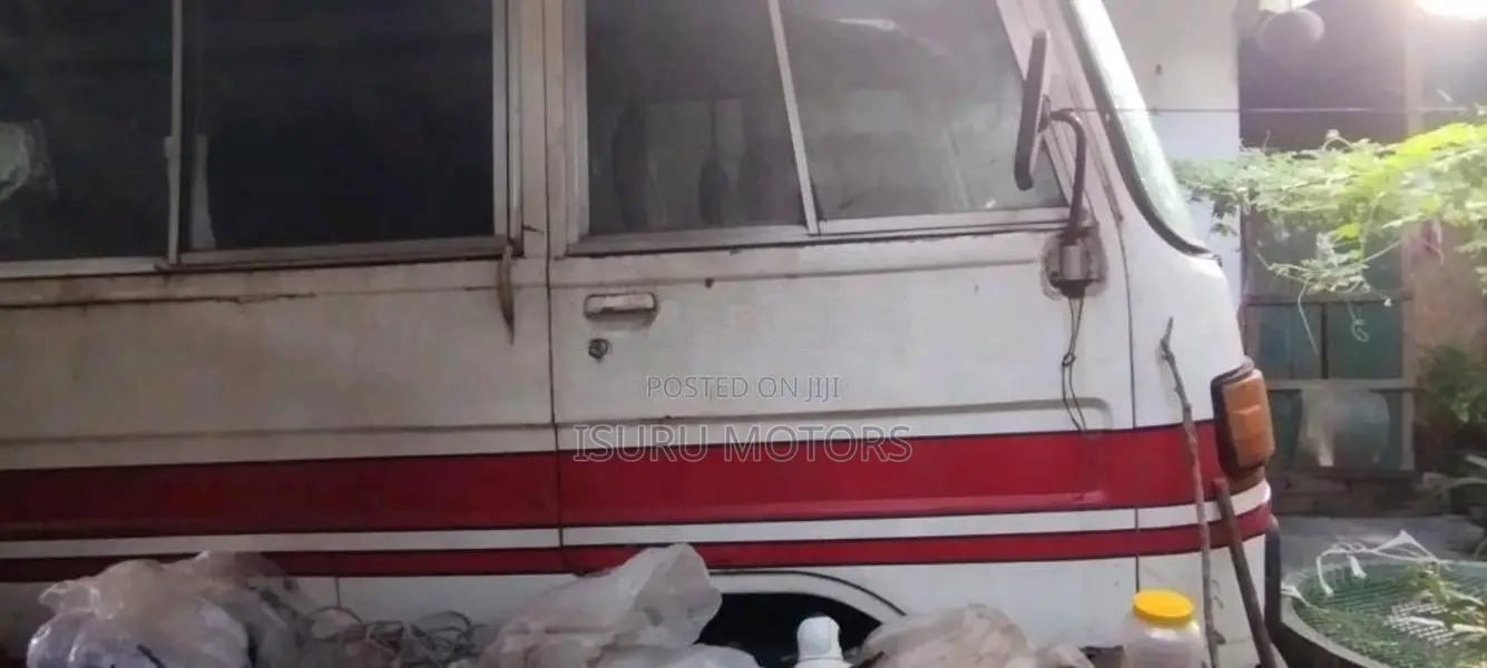Mitsubishi Rosa 1985 Bus (Used)