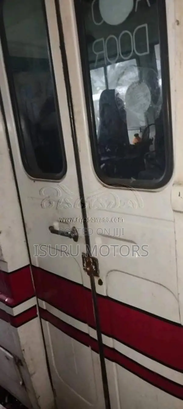 Mitsubishi Rosa 1985 Bus (Used)