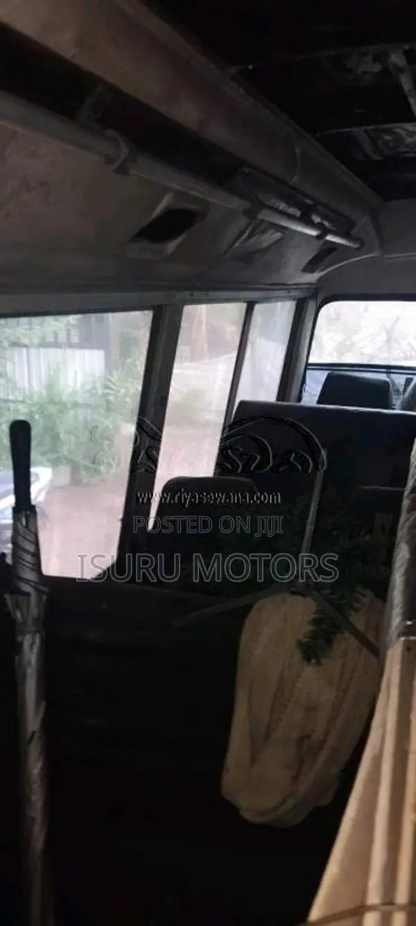 Mitsubishi Rosa 1985 Bus (Used)
