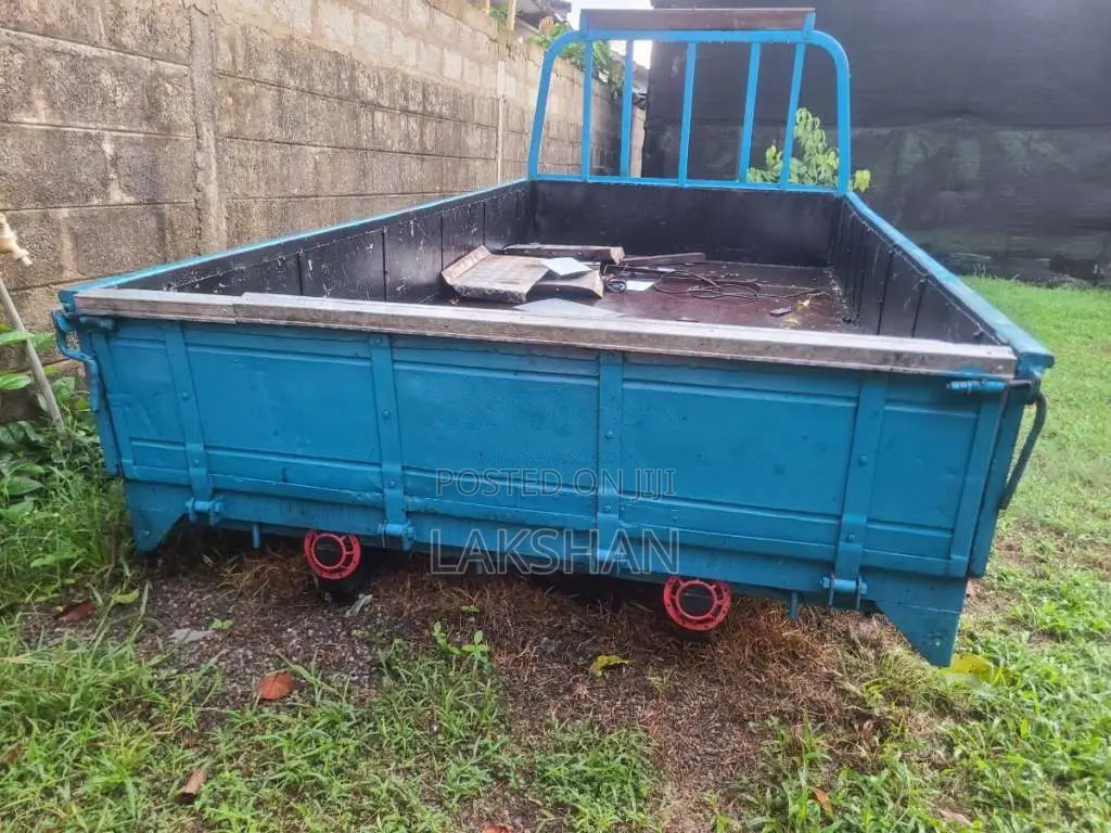 Isuzu ELF 2005 Lorry (Used)