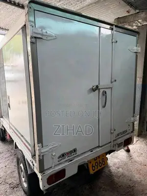 Mitsubishi V-U42T 2005 Lorry (Used)