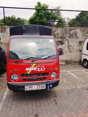 Tata Dimo Batta 2011 Lorry (Used)