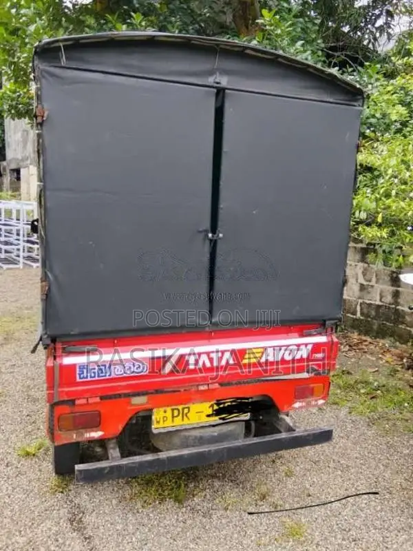 Tata Dimo Batta 2011 Lorry (Used)