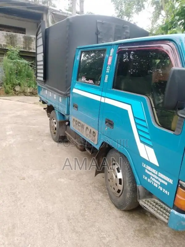 Mitsubishi CANTER 1993 Crew Cab (Used)