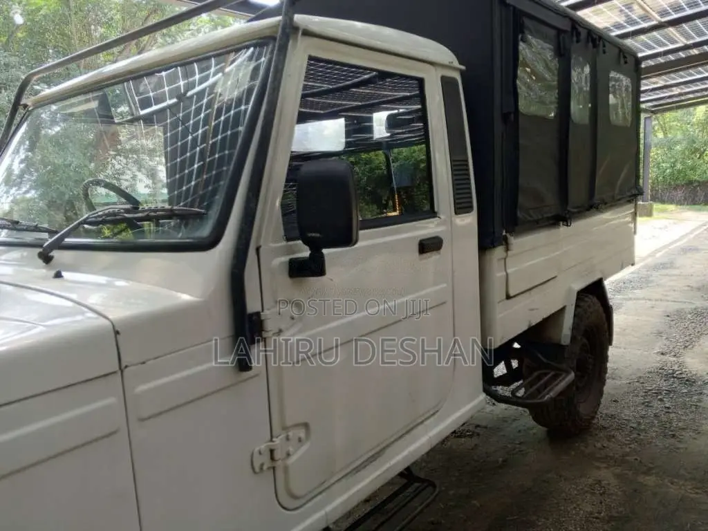 Mahindra Mahindra 2013 Lorry (Used)
