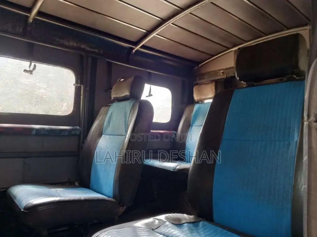 Mahindra Mahindra 2013 Lorry (Used)
