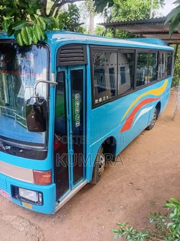 Mitsubishi Fuso 1989 Bus (Used)