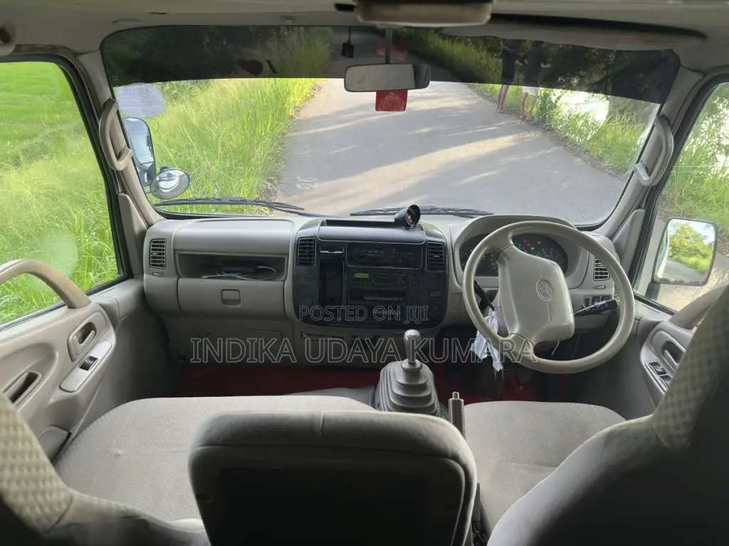 Toyota Dyna 1992 Crew Cab (Used)
