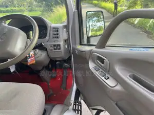 Toyota Dyna 1992 Crew Cab (Used)
