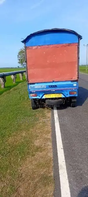 Tata Dimo Batta 2014 Lorry (Used)