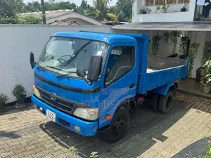 Toyota Dyna 1992 Lorry (Used)