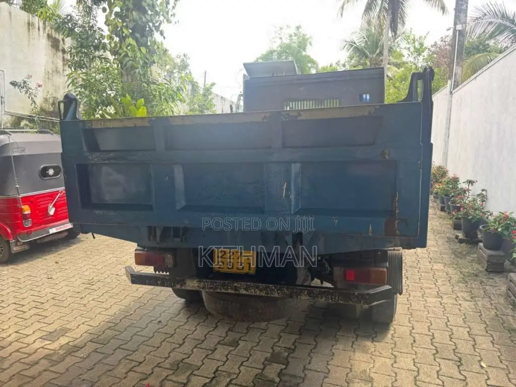 Toyota Dyna 1992 Lorry (Used)