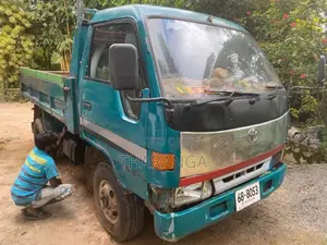 Toyota Dyna 1994 Lorry (Used)