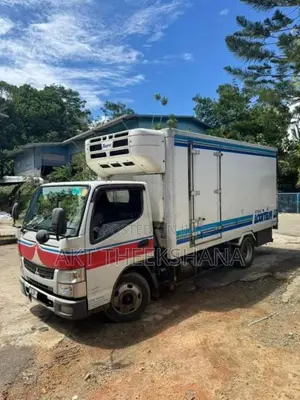 Mitsubishi Canter 2016 Lorry (Used)