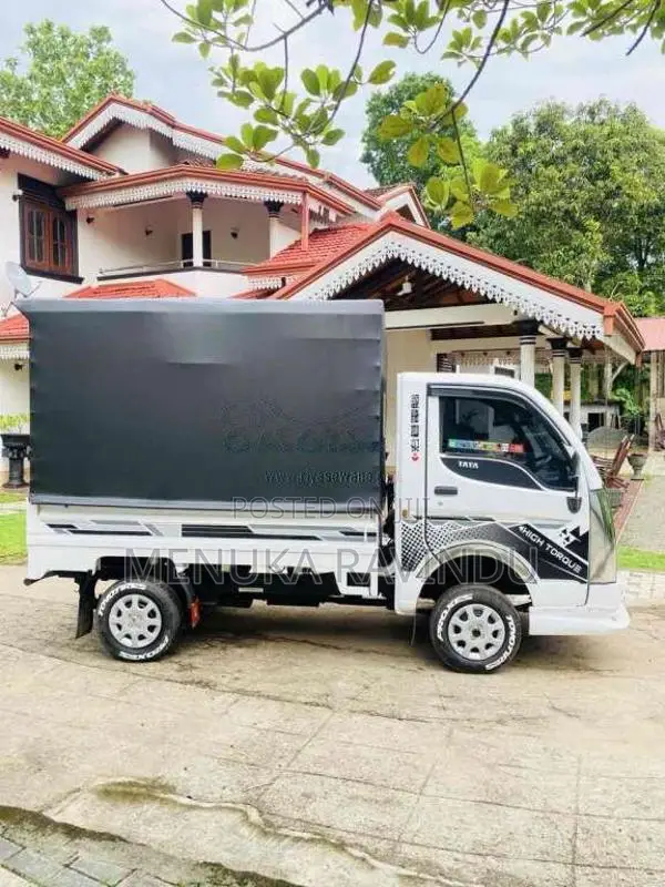Tata Dimo Batta 2006 Lorry (Used)