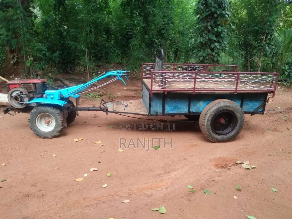 Kubota Kubota 2005 Tractor (Used)