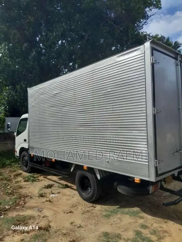 Toyota Dyna 2007 Lorry (Used)
