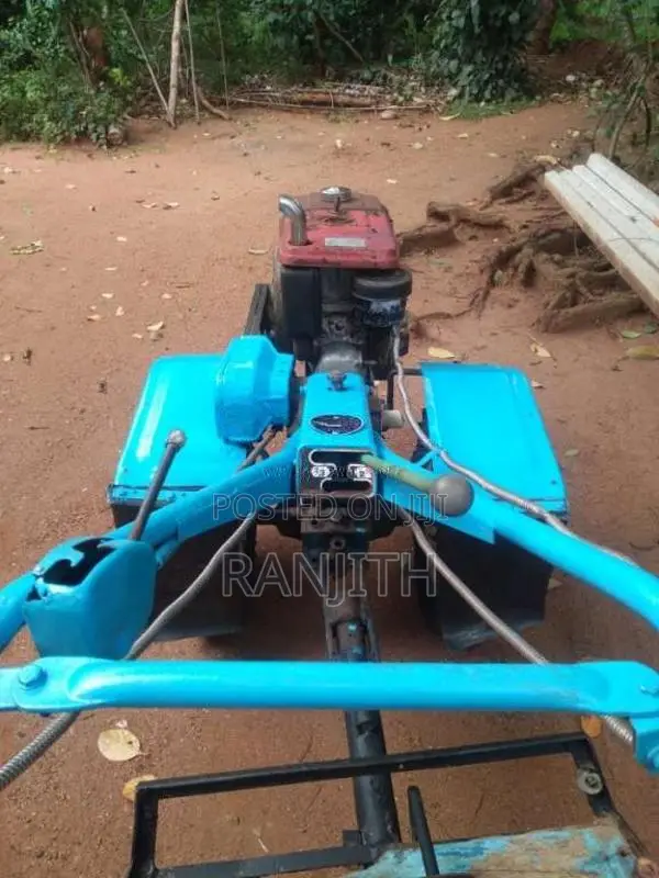 Kubota Kubota 2005 Tractor (Used)