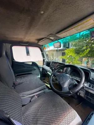 Mitsubishi Canter 2016 Lorry (Used)